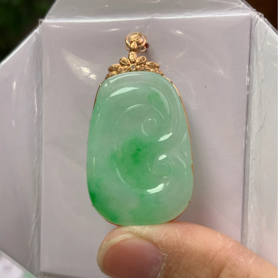 【闪购商品】翡翠颈饰18K金镶嵌翡翠
