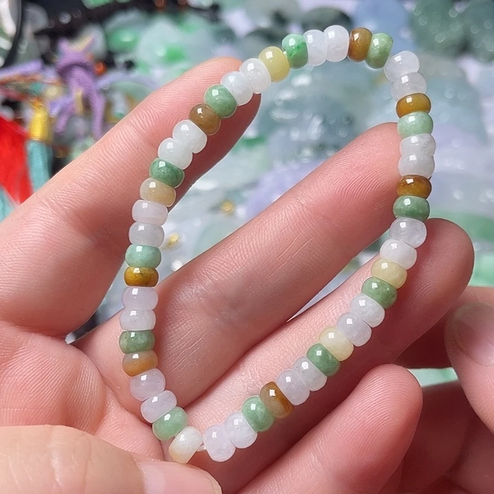翡翠未镶嵌颈饰手串