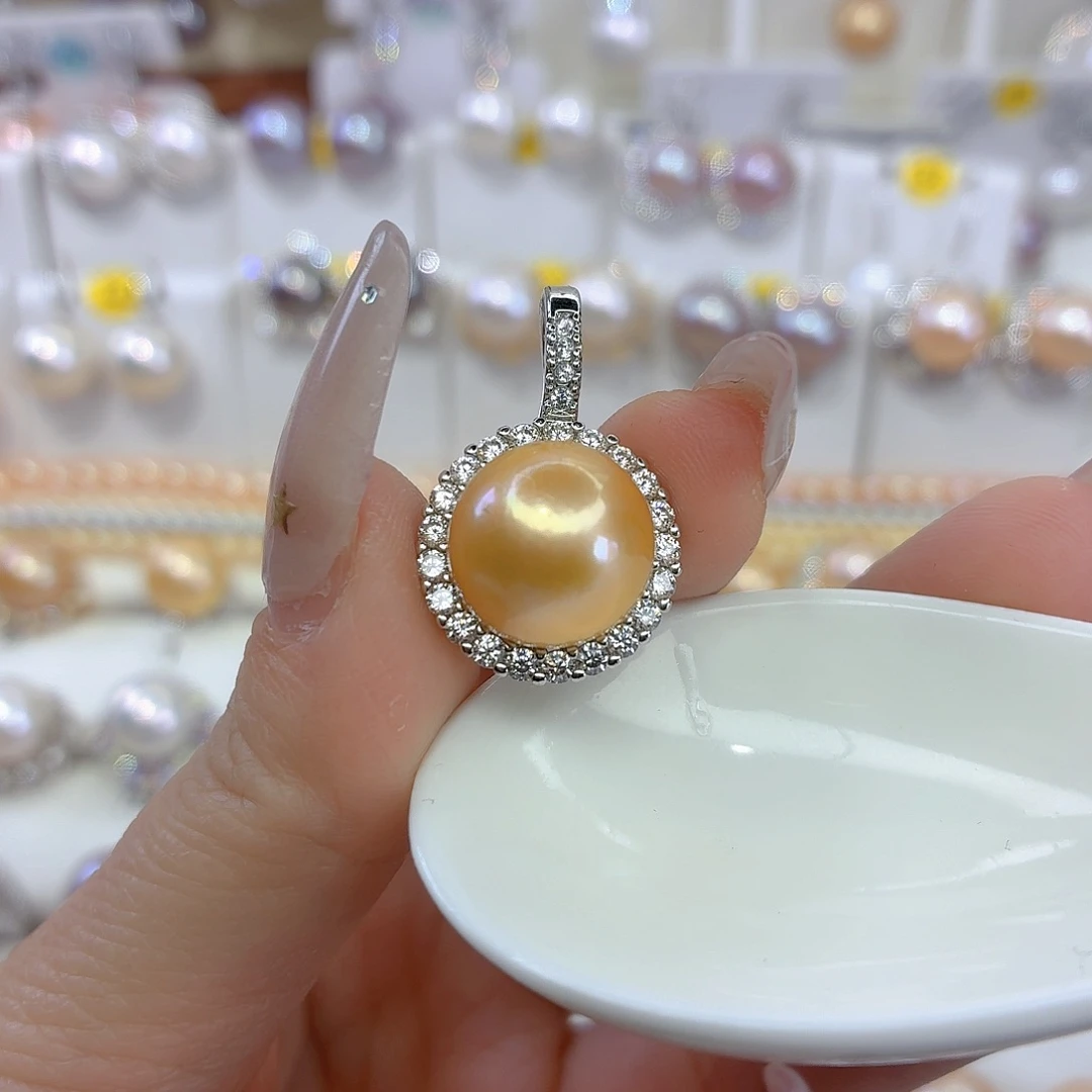 合金淡水珍珠颈饰