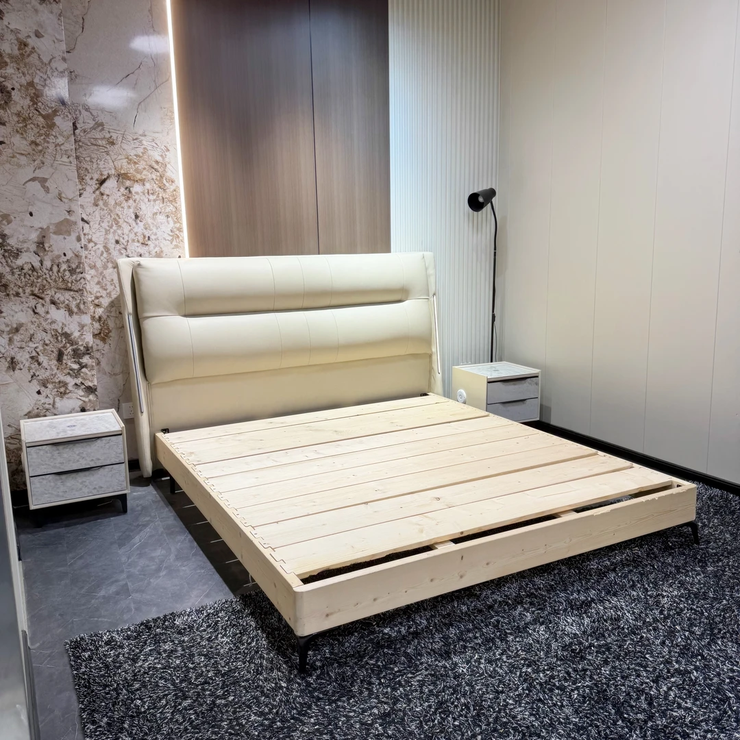 青芸直上Ultra 简约设计头层真皮主卧大床真皮双人婚床软包儿童床