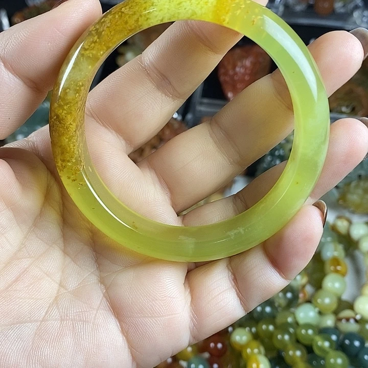 梦***~蛇纹石玉未镶嵌手镯