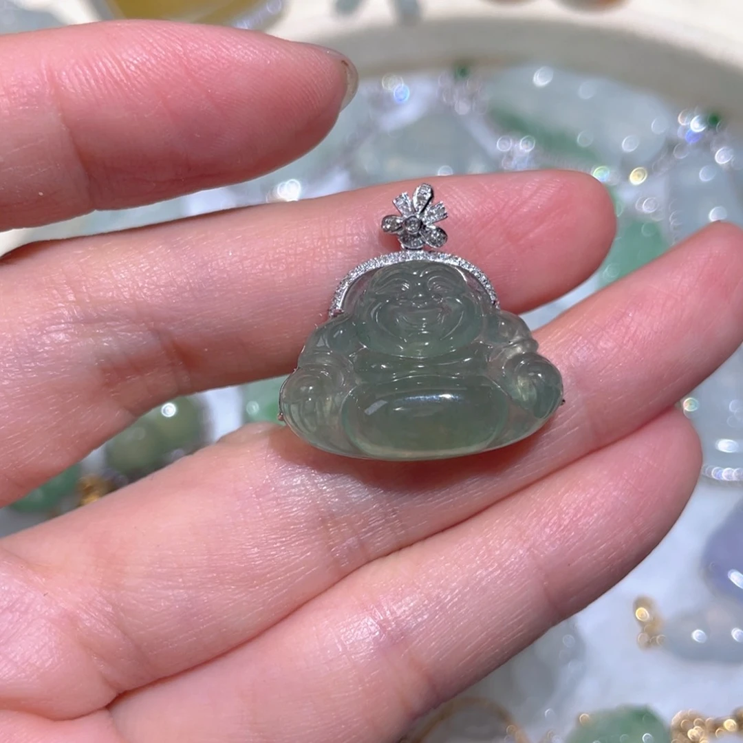 翡翠颈饰18K金镶嵌翡翠