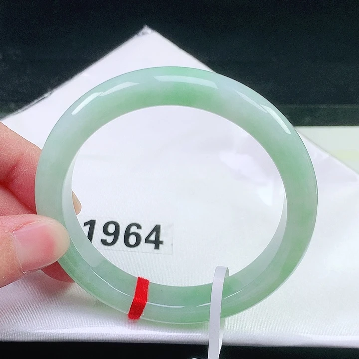 未镶嵌手镯翡翠1964