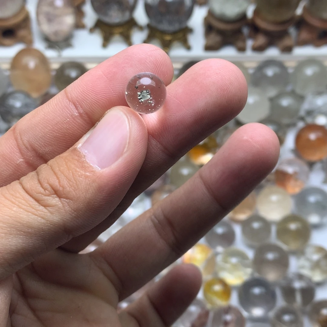 珠宝半成品未镶嵌水晶黄铜矿球