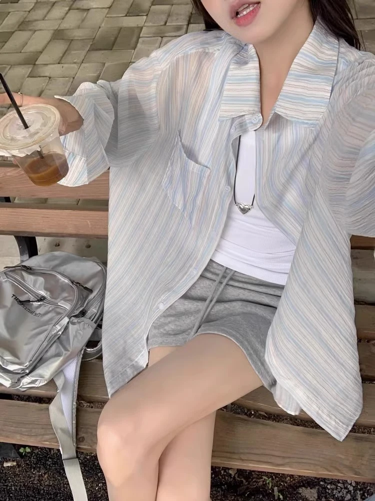 新款蓝色衬衫夏季慵懒风宽松上衣女装设计感条纹薄款长袖防晒衬衣