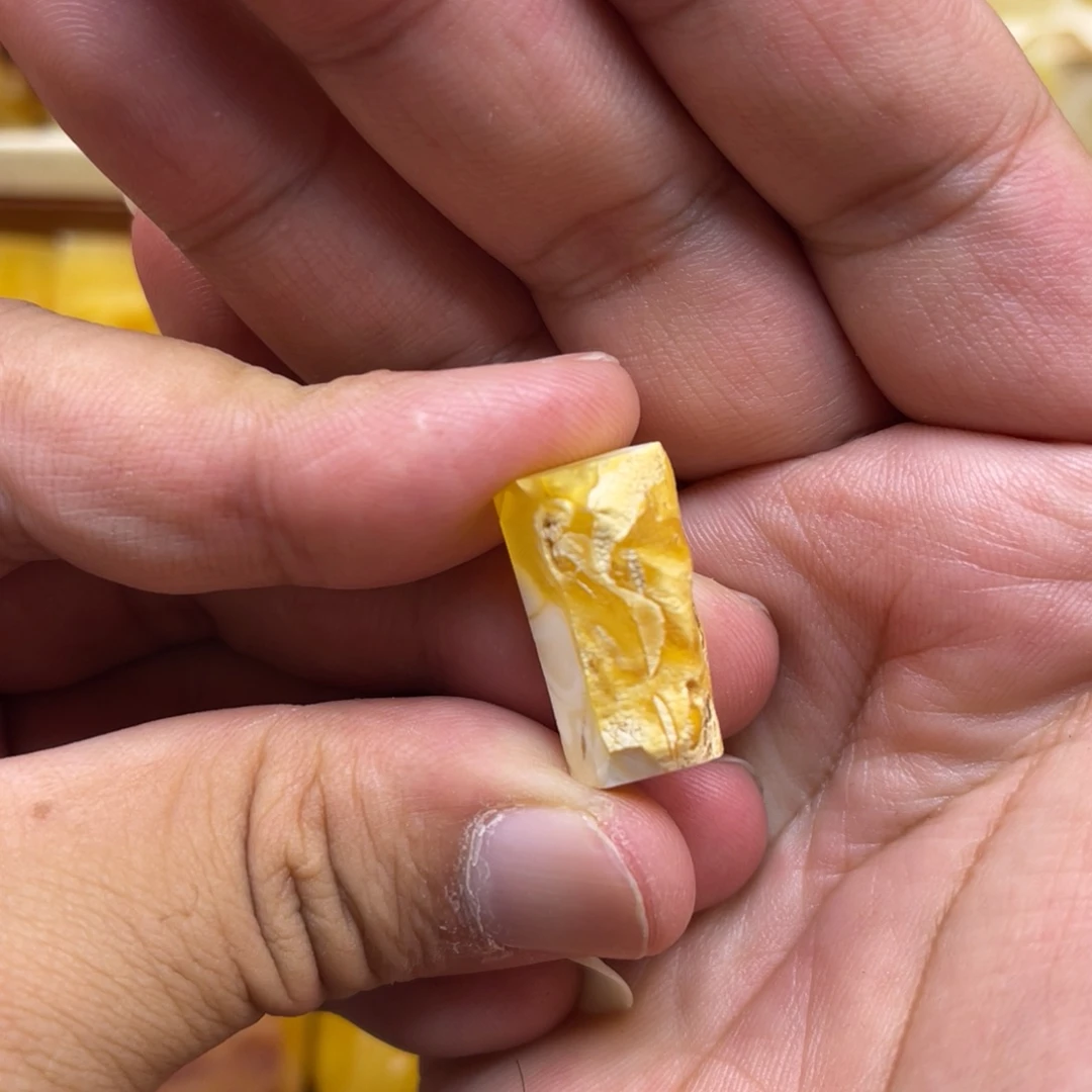 s***e定制蜜蜡未镶嵌原石