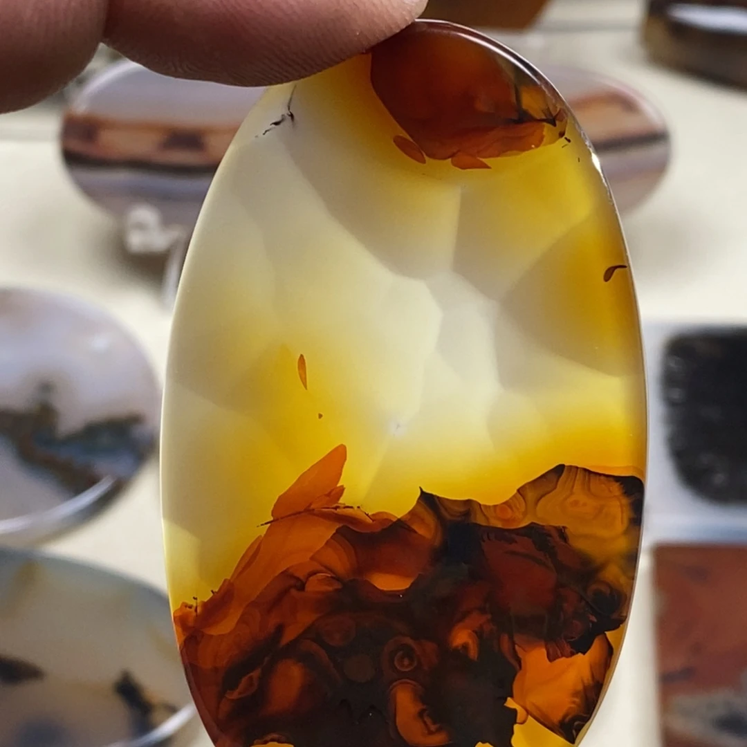 玛瑙/玉髓颈饰未镶嵌