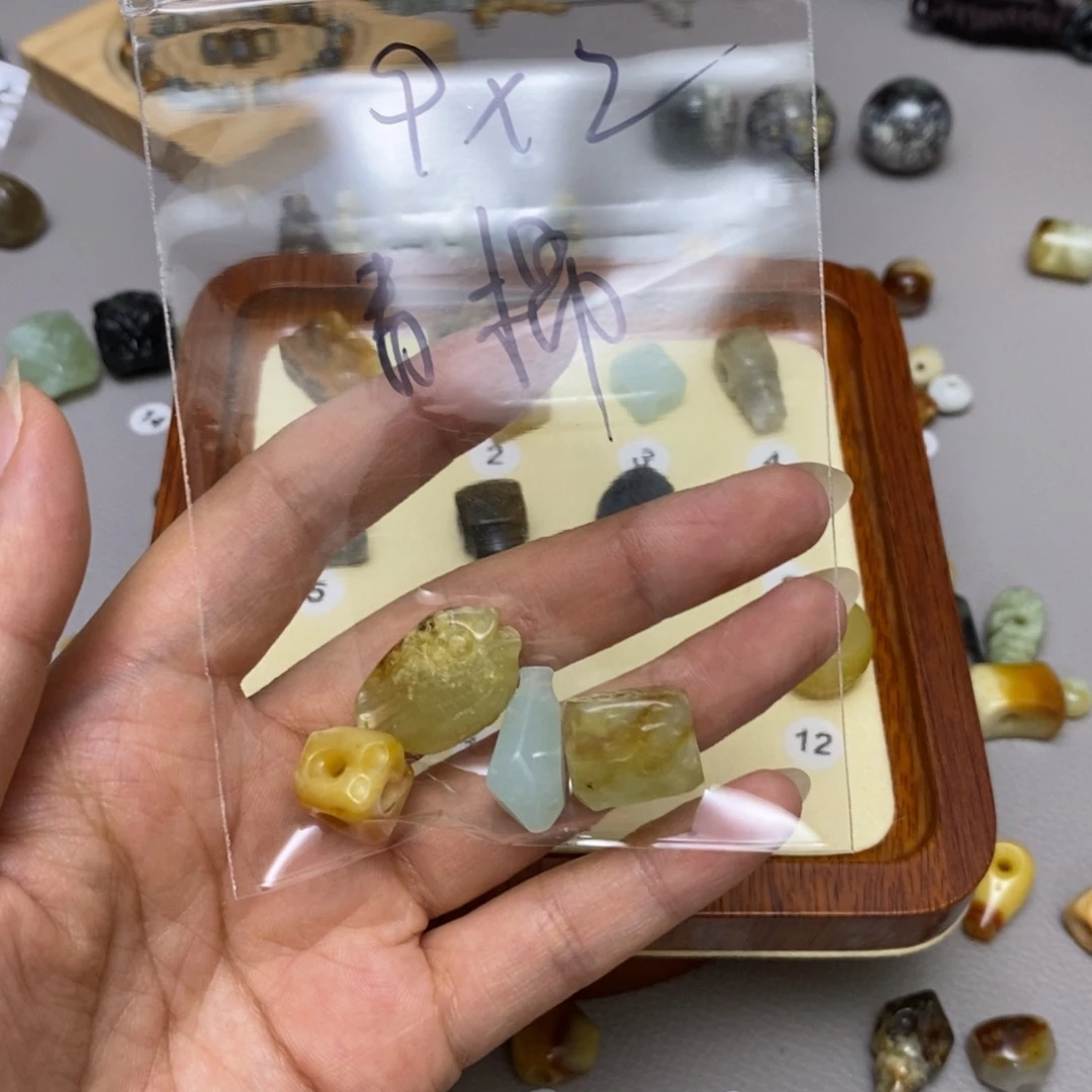 蛇纹石玉合金配饰青**棉