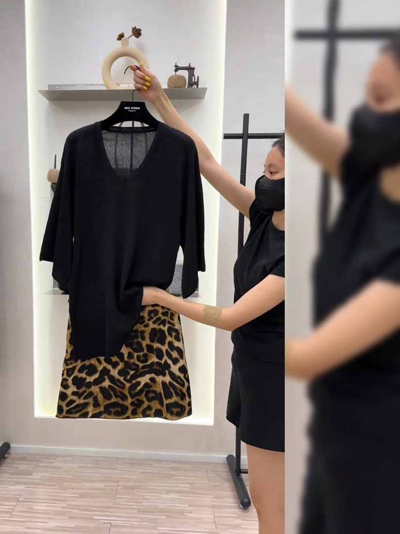 韩系慵懒松弛感黑色打底衫上衣豹纹a字半身裙套装2025早秋新款潮