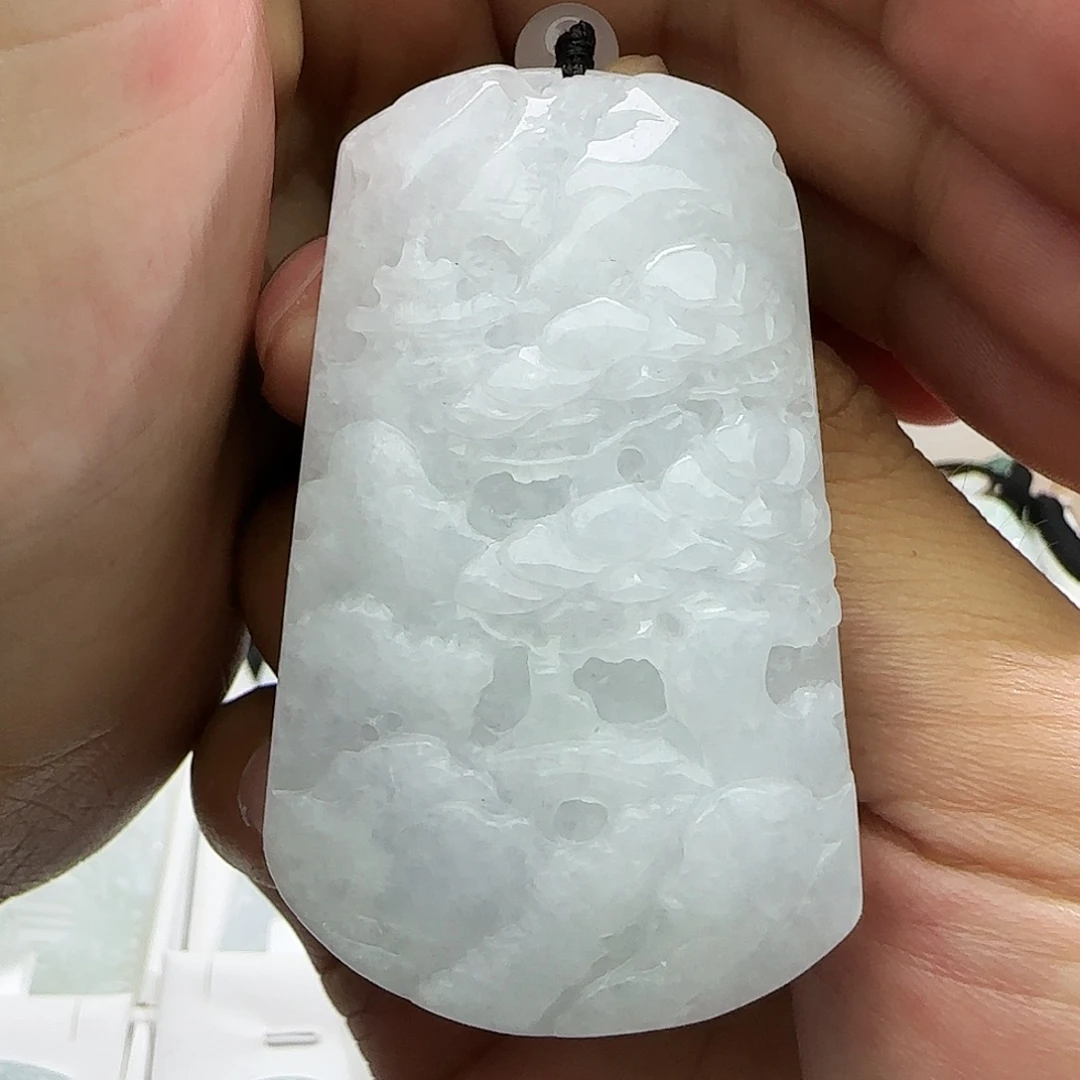 次***開翡翠未镶嵌颈饰翡翠