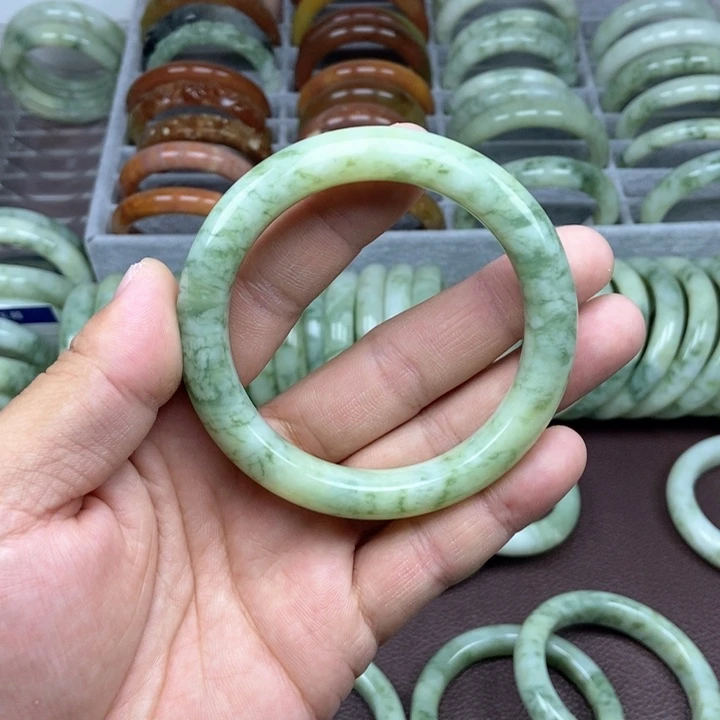 蛇纹石玉手镯未镶嵌这****我