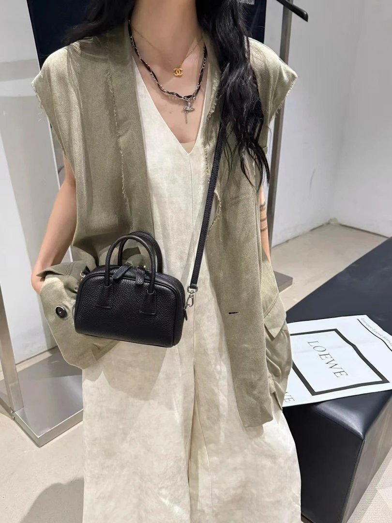 新品高级感真皮手提斜挎女包时尚百搭波士顿手提包百搭多色小包包