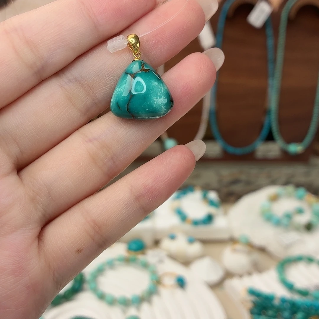 绿松石18K金镶嵌吊坠(不含链)