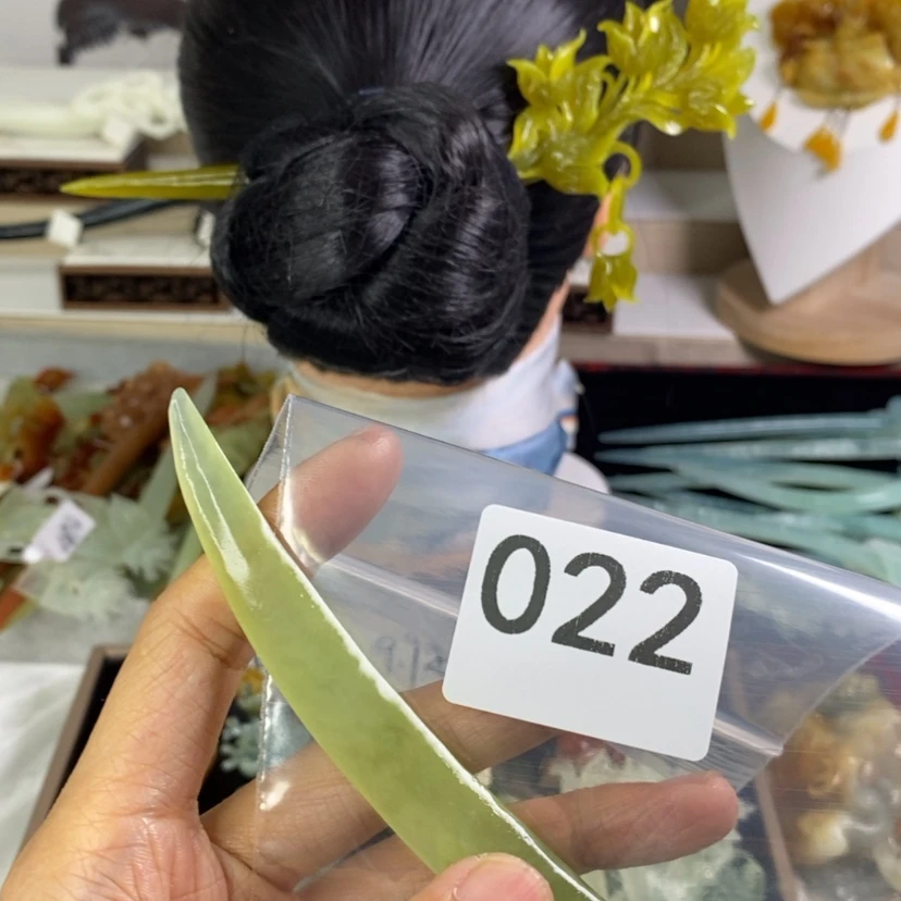 【闪购商品】岫玉发饰未镶嵌魈****！