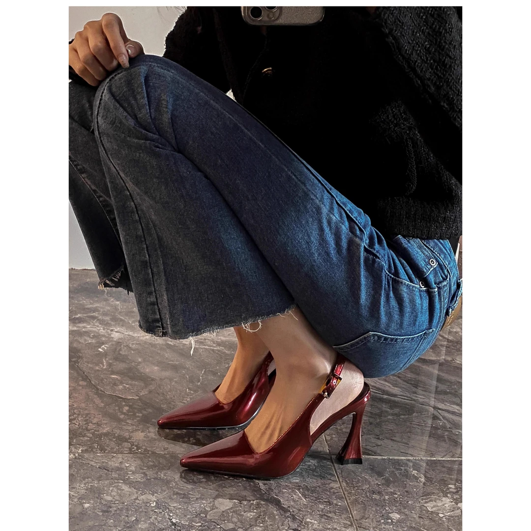 香港杨树林同款性感包头凉鞋2025春夏漆皮细跟后绊带尖头高跟鞋女