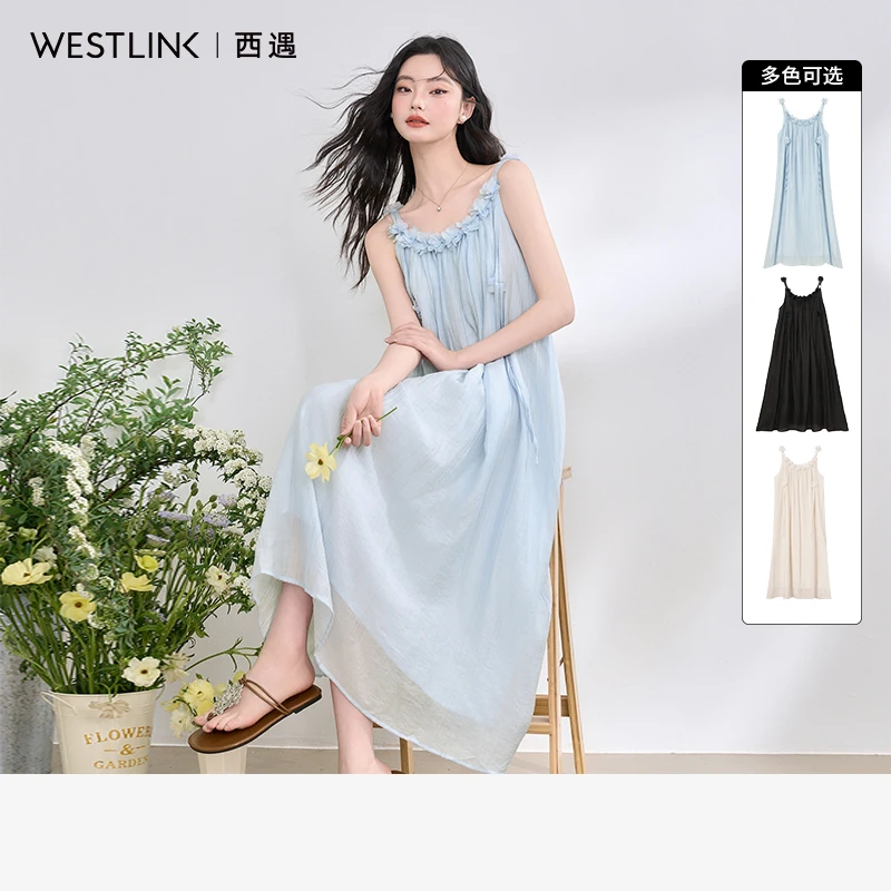 西遇薄纱吊带连衣裙女2025年夏季新款立体花朵蓝色度假风沙滩裙