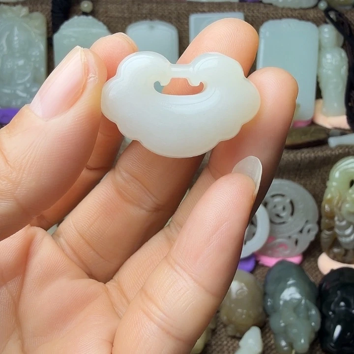 孤***败和田玉（糖玉）未镶嵌挂件