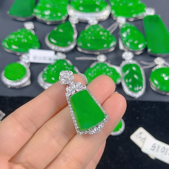 翡翠银S925镶嵌吊坠(不含链)