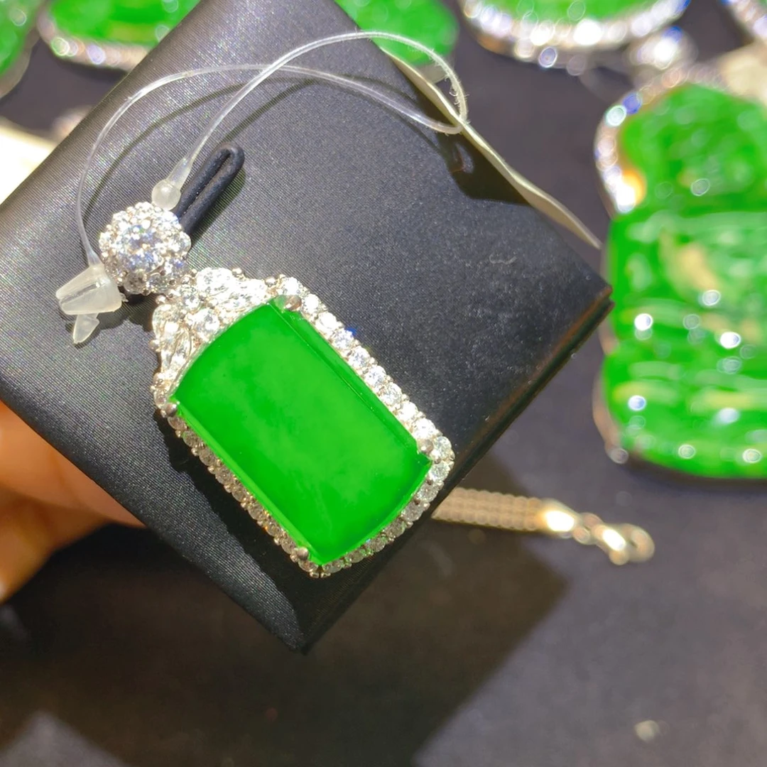 翡翠银S925镶嵌颈饰