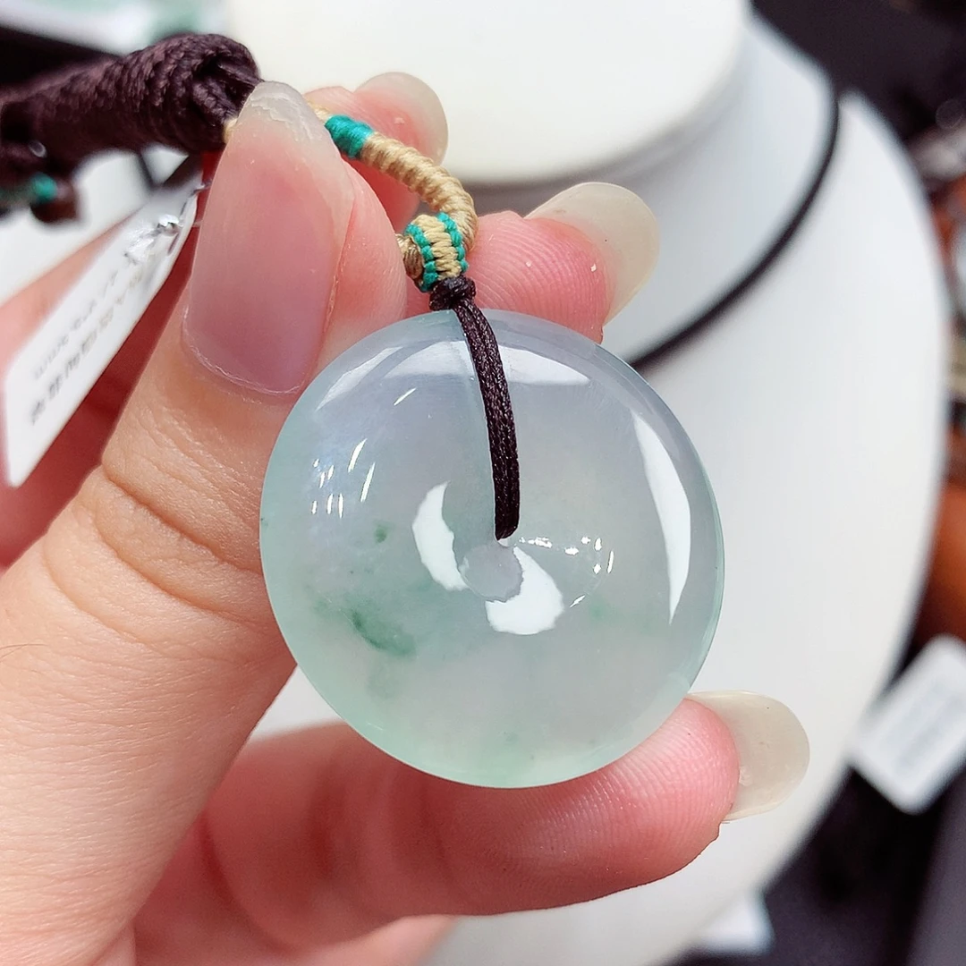 翡翠未镶嵌颈饰翡翠32，27.9/5.5