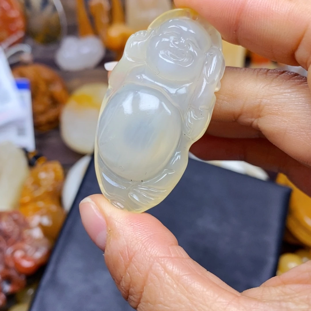 石英质玉（黄龙玉）颈饰9K金镶嵌