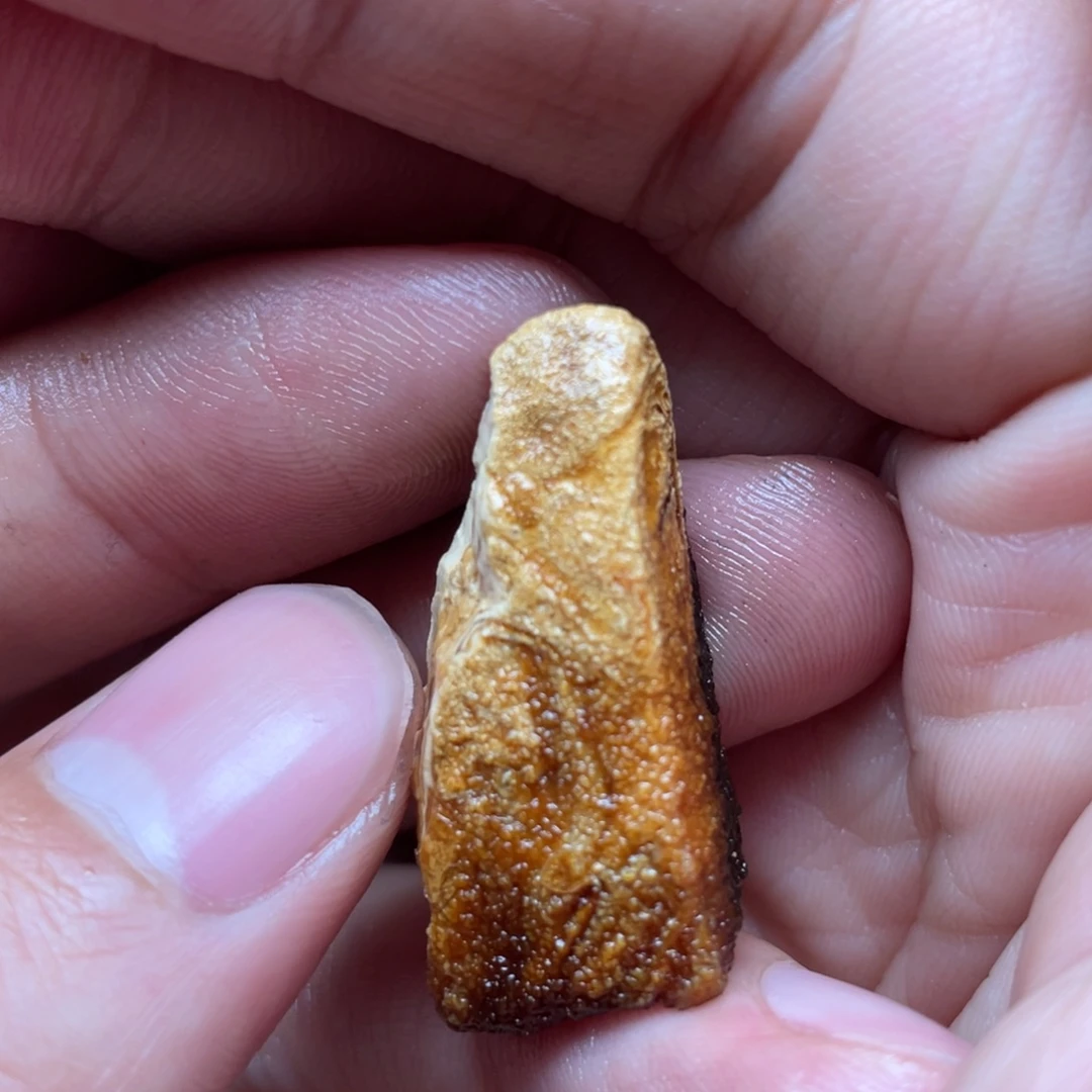 诗***少定制琥珀未镶嵌天然蜜蜡