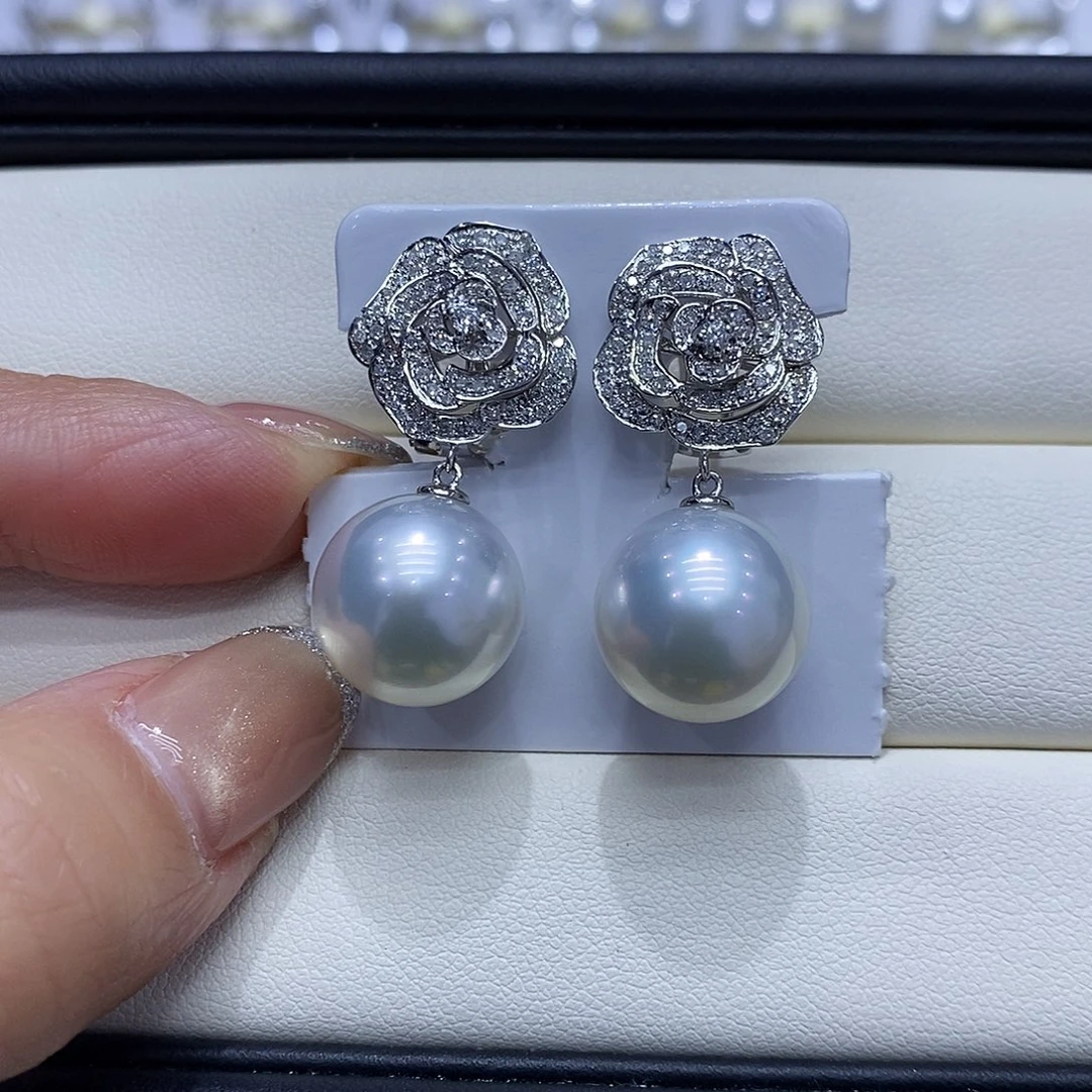 J***）耳饰海水珍珠18K金镶嵌13到14点位澳白