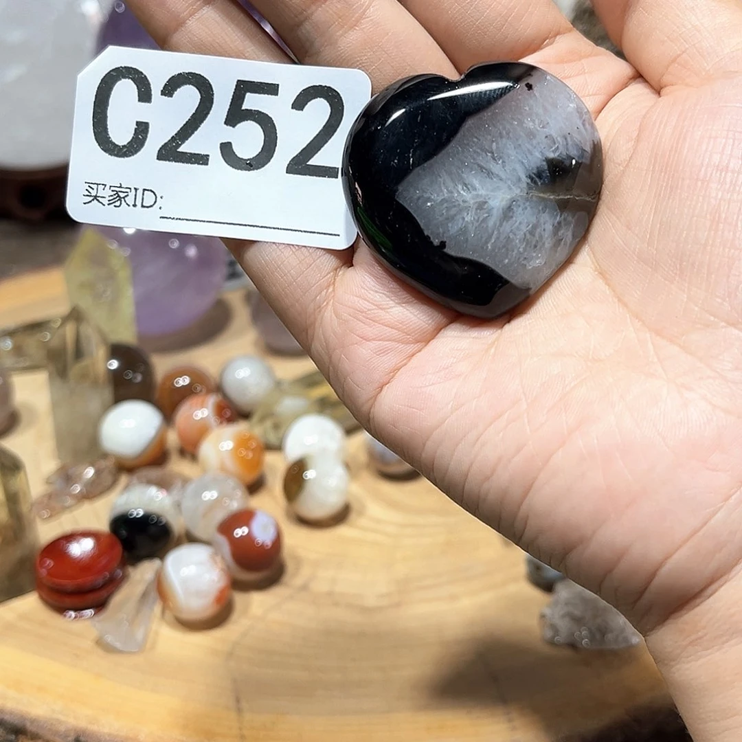 水晶珠宝半成品未镶嵌多样性发其一微瑕