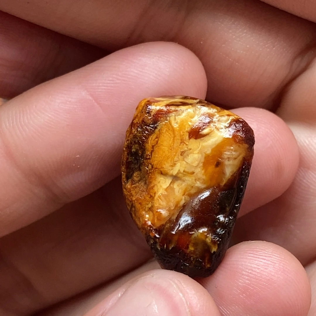 董***生定制琥珀未镶嵌定制