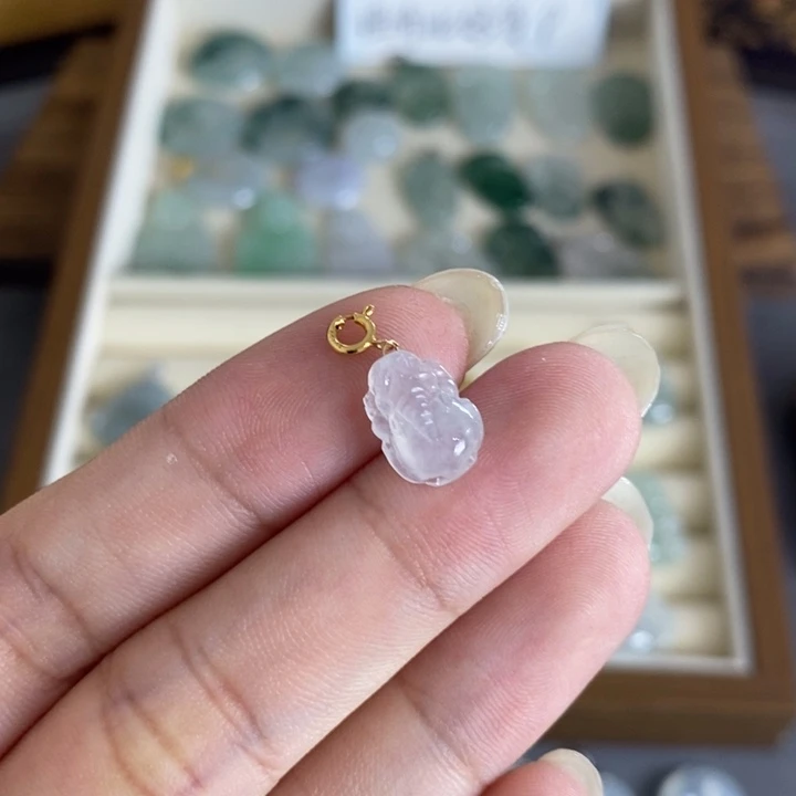 翡翠18K金镶嵌颈饰貔貅小滴溜