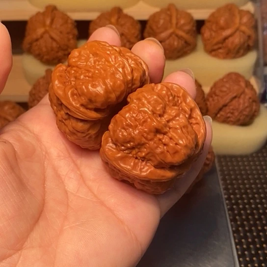王***宇文玩核桃吊坠核桃