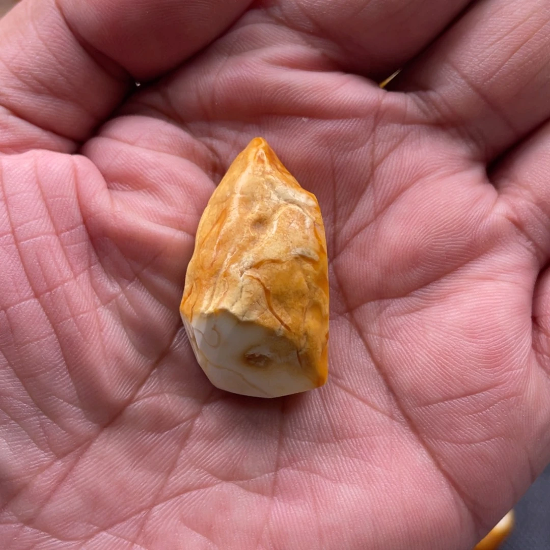 开***水定制琥珀未镶嵌蜜蜡