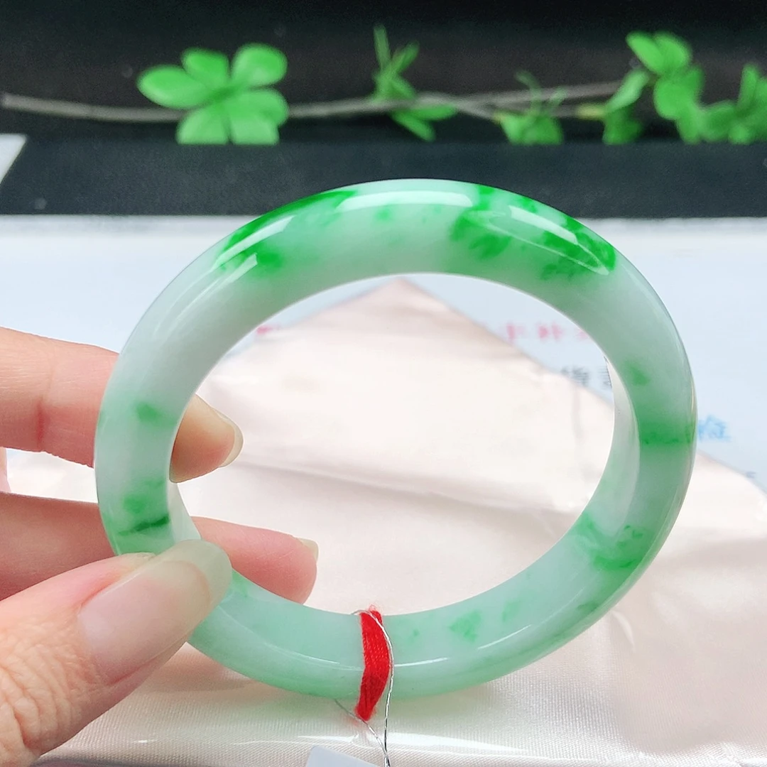 翡翠未镶嵌手镯58圈