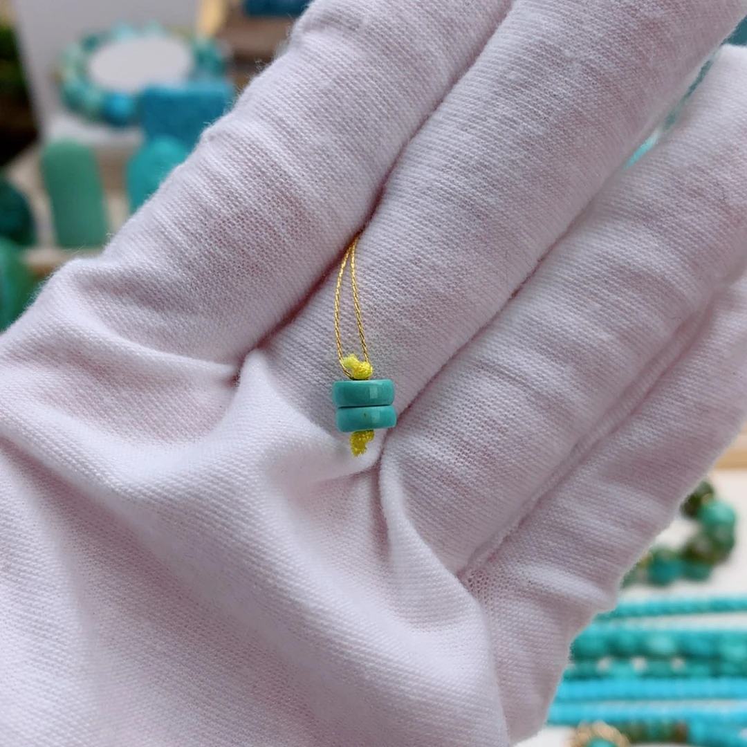 绿松石未镶嵌挂件