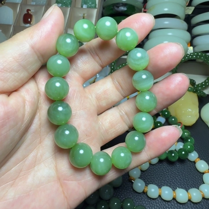 手串未镶嵌和田玉（碧玉）
