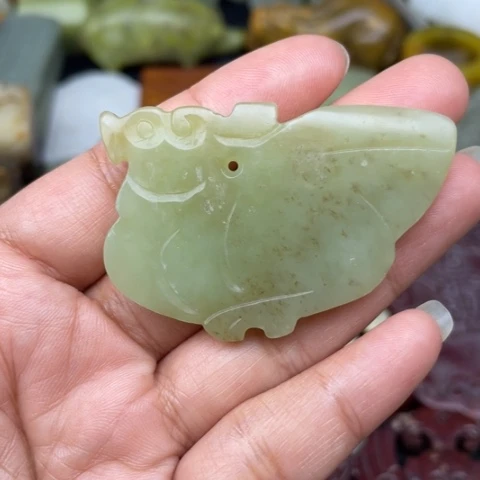 和田玉未镶嵌颈饰15