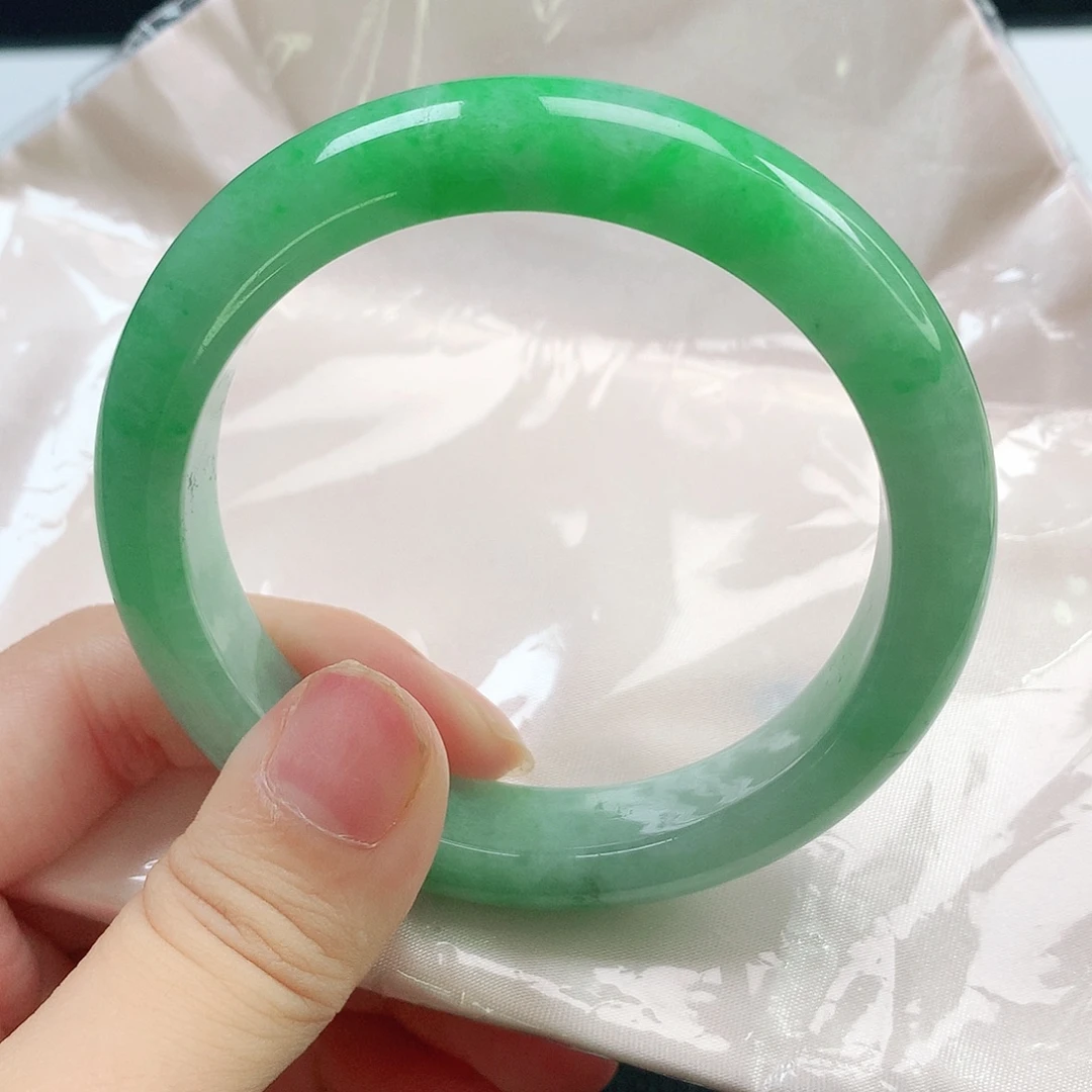 翡翠未镶嵌手镯1522