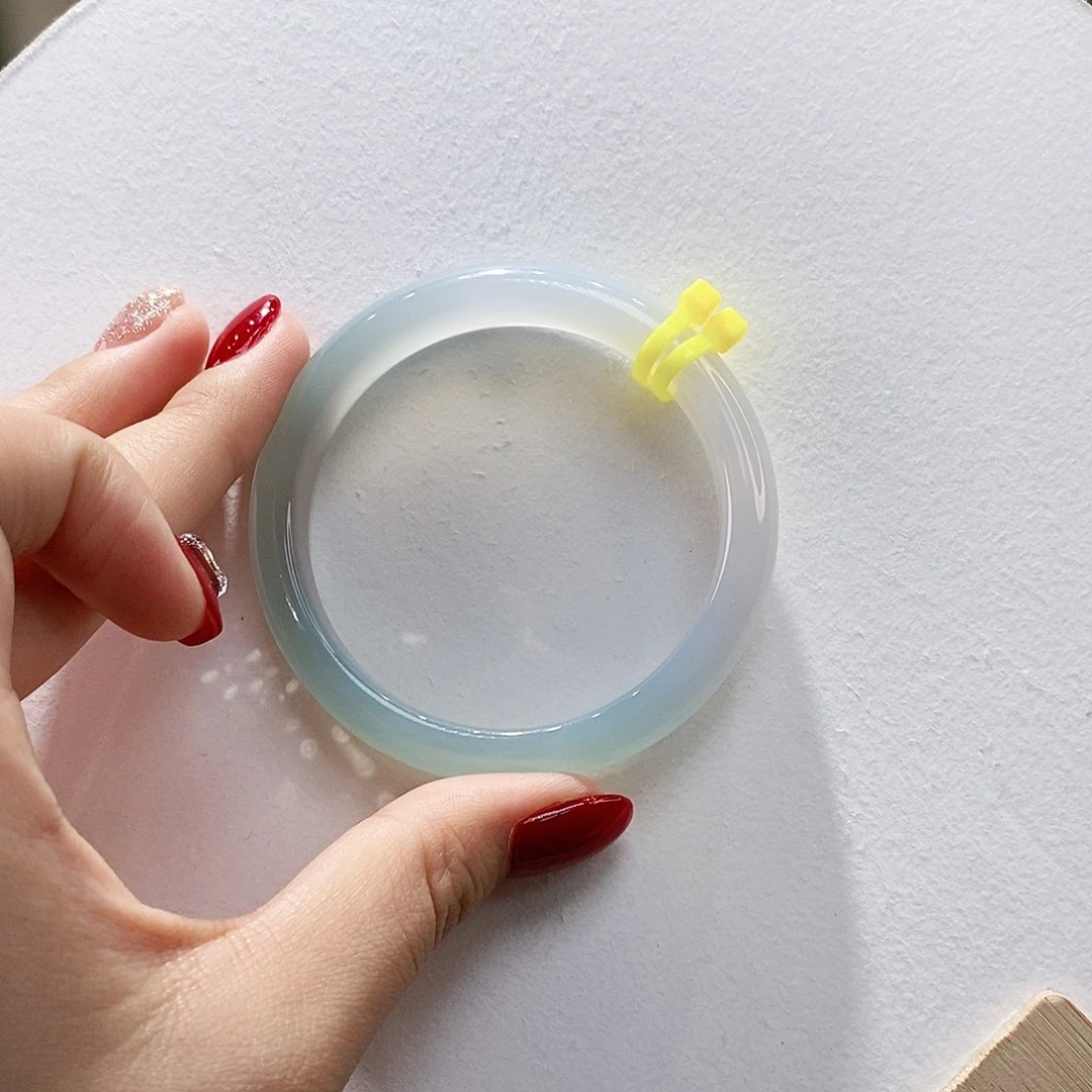 手镯玛瑙/玉髓未镶嵌54