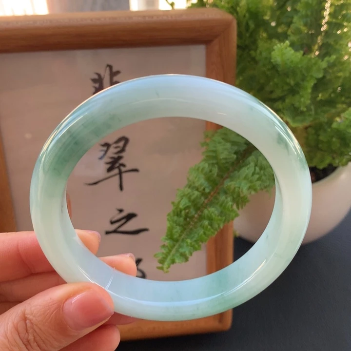 翡翠手镯未镶嵌翡翠手镯60