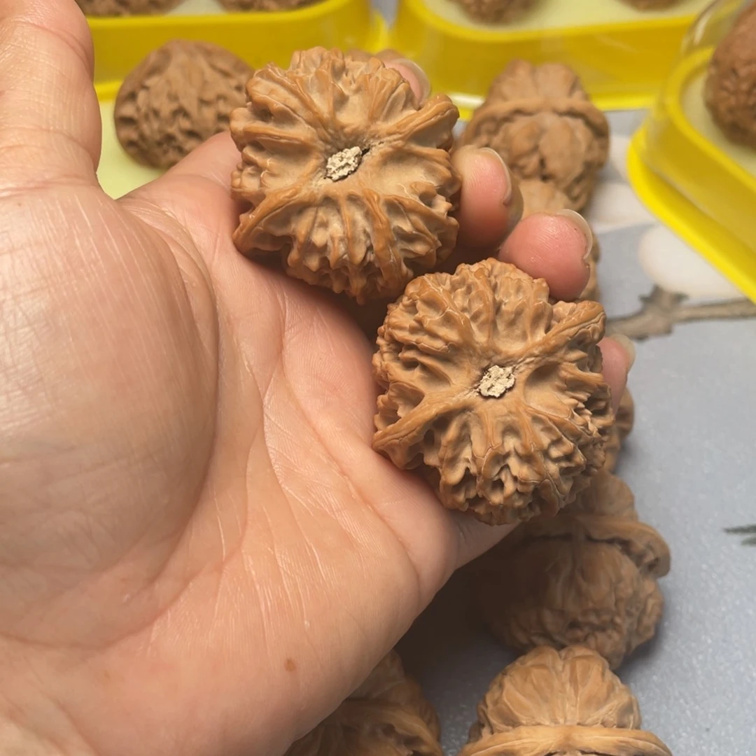 【闪购商品】文玩核桃吊坠子***伴苹果……