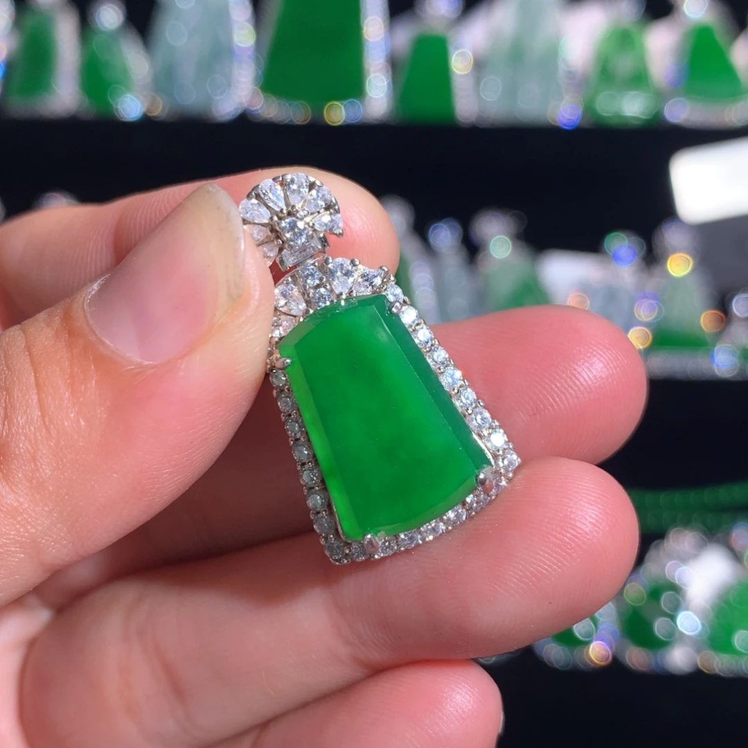 【闪购商品】翡翠银S925镶嵌颈饰天然翡翠