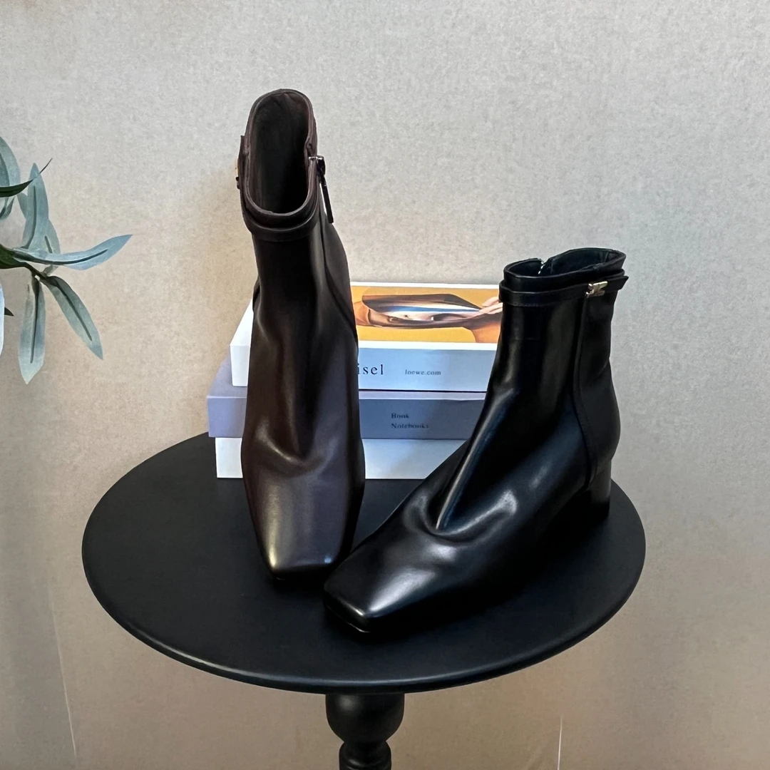 JH1156/马皮/5cm秋冬时尚舒适通勤百搭真皮粗跟方头短靴子女鞋