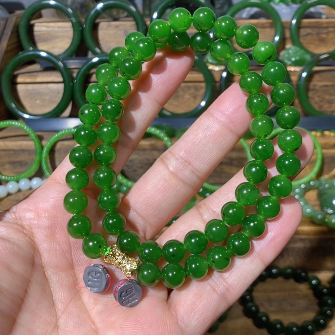 【闪购商品】吊坠(不含链)未镶嵌和田玉巴料辣绿项链 8