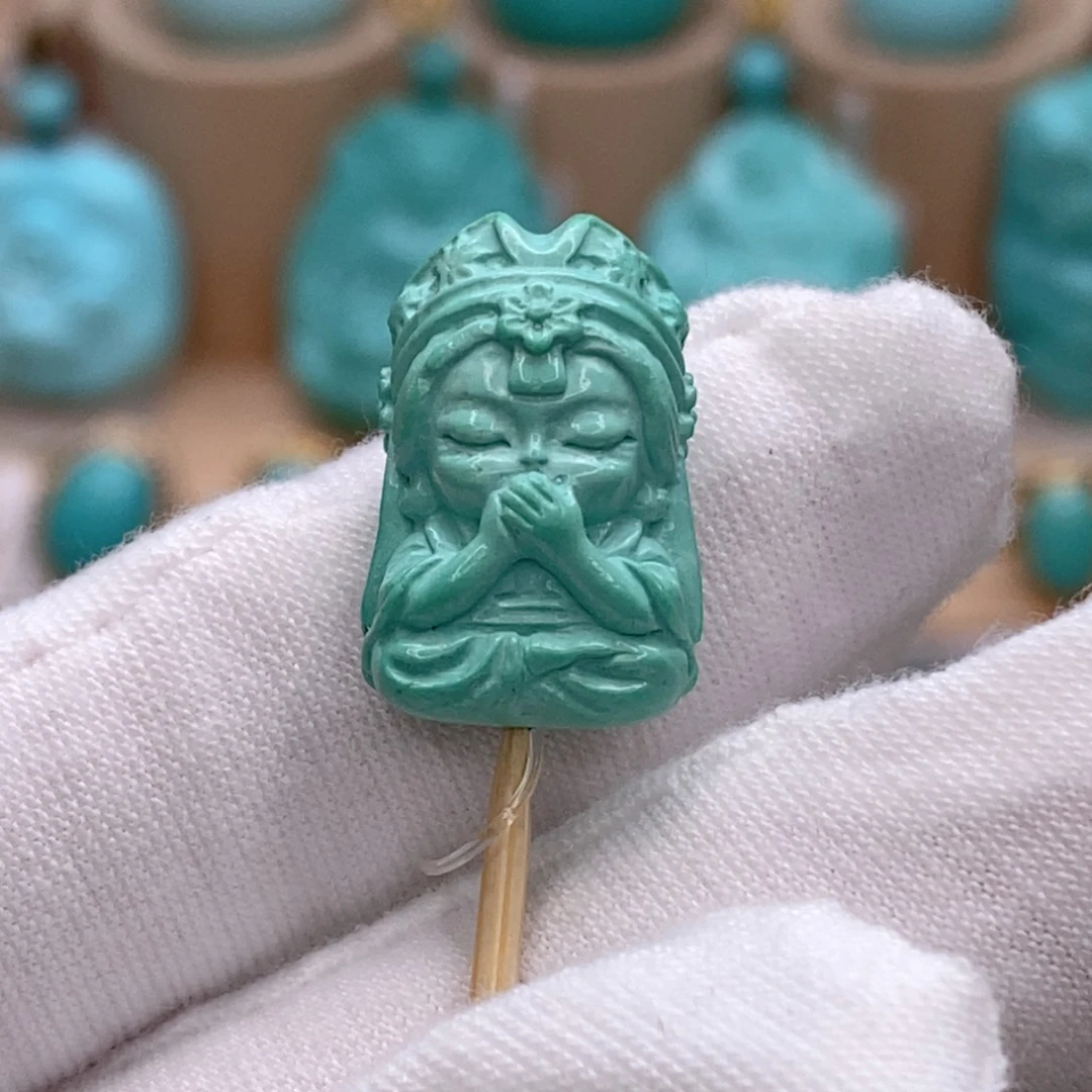 绿松石未镶嵌珠宝奇石