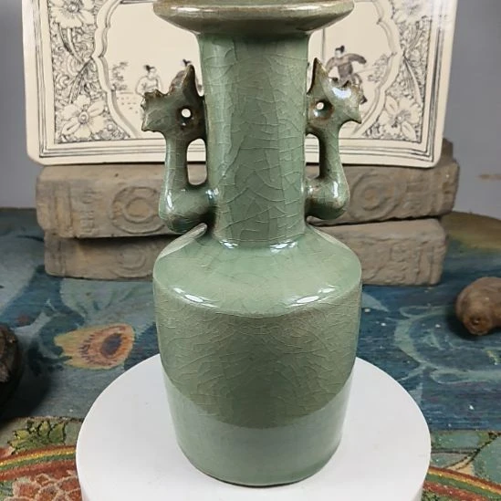 志***下南方青瓷龙泉窑双耳瓶