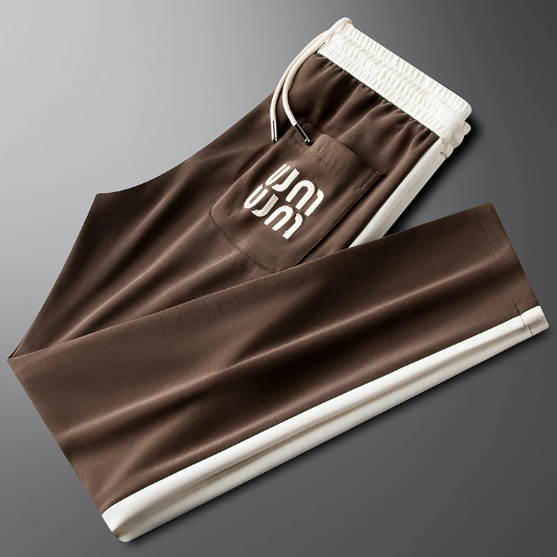 轻奢夏季轻薄柔软弹力咖色休闲裤男款修身刺绣口袋拉链撞色长裤男