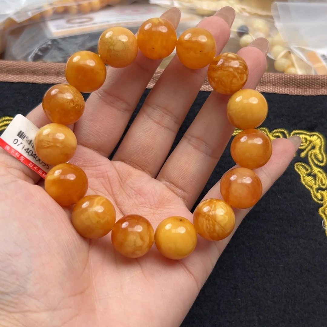 未镶嵌琥珀珠宝奇石