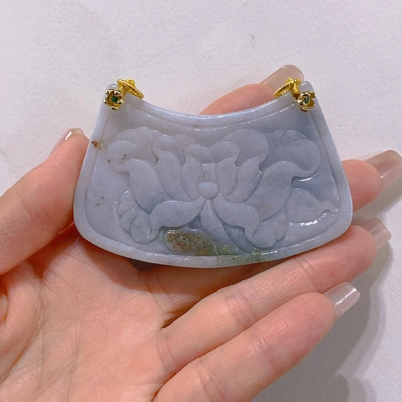 【闪购商品】翡翠未镶嵌颈饰