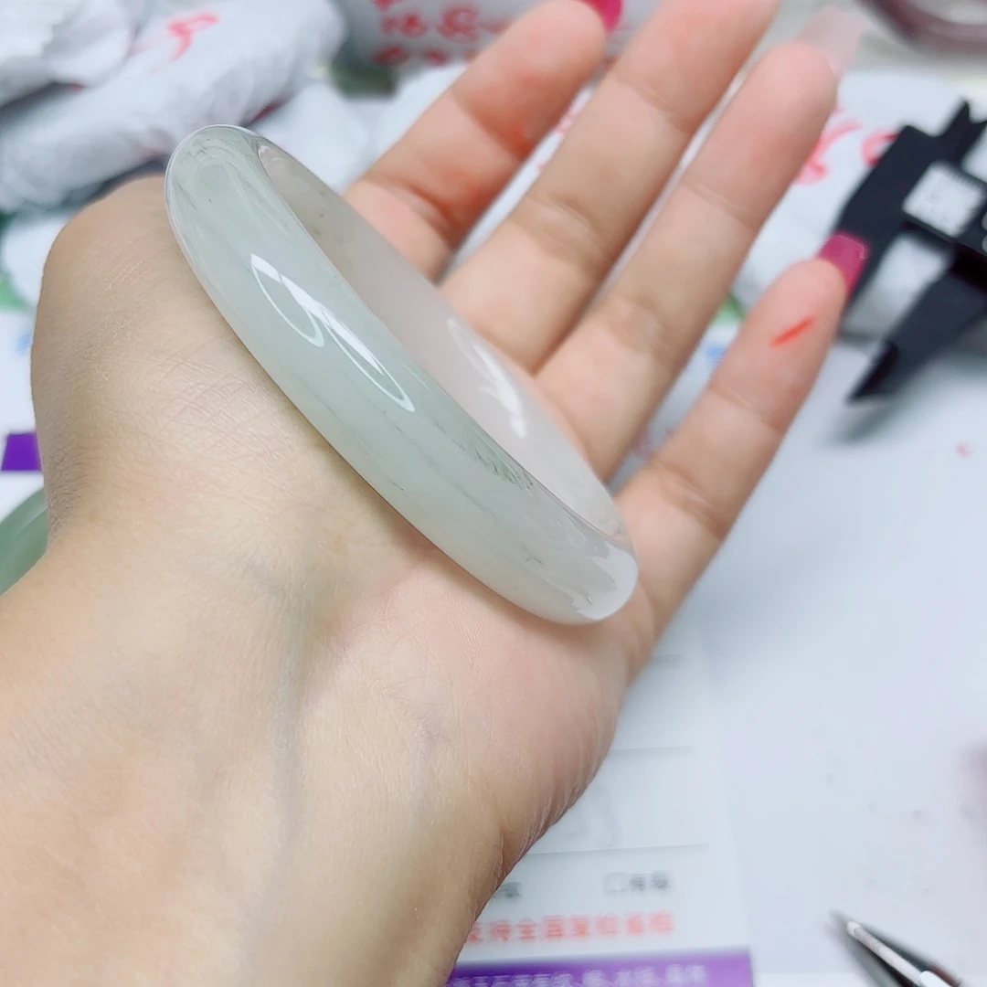 未镶嵌手镯石英质玉94/5758