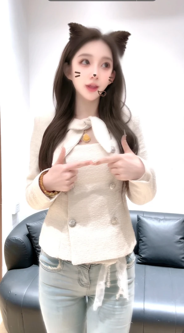 小莹新款小香外套收腰正肩款小香风